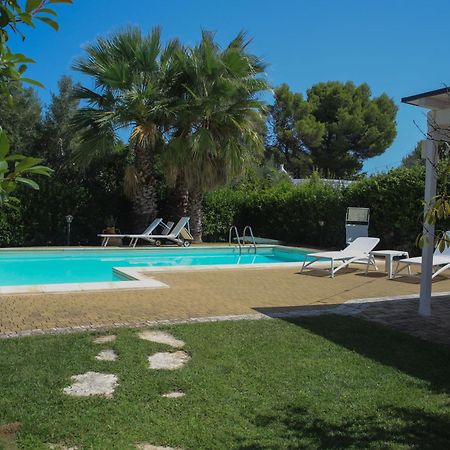 Villa Arisa With Pool Selva Di Fasano Bagian luar foto